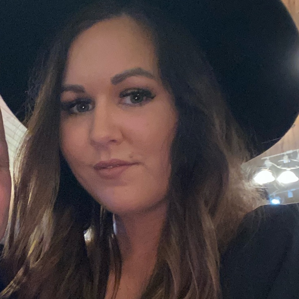 Meet your Posher, Gretchen